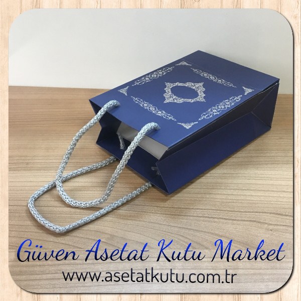 12x17x7 Ölçülü Lacivert Üzerine Gümüş Saray Desenli Karton Çanta