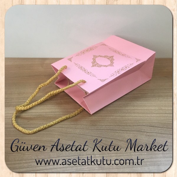 12x17x7 Ölçülü Pembe Üzerine Gold Saray Desenli Karton Çanta