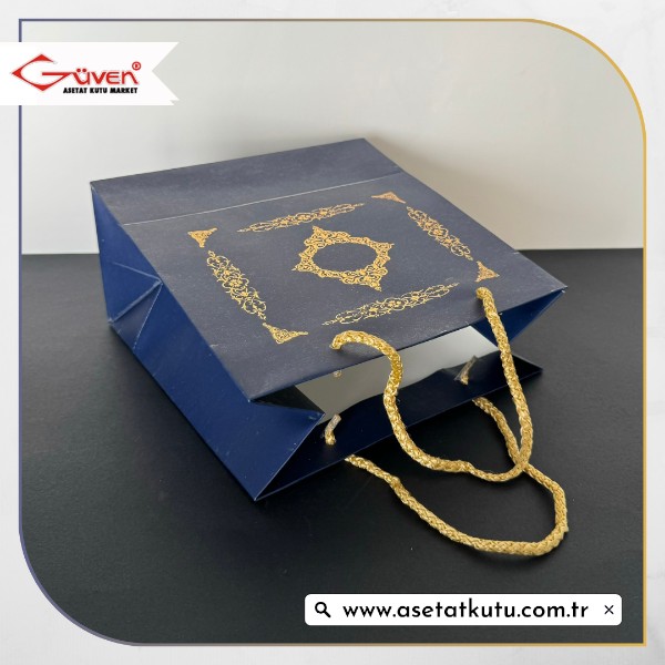 20x20x10 Lacivert Üzerine Gold Saray Desenli Karton Çanta