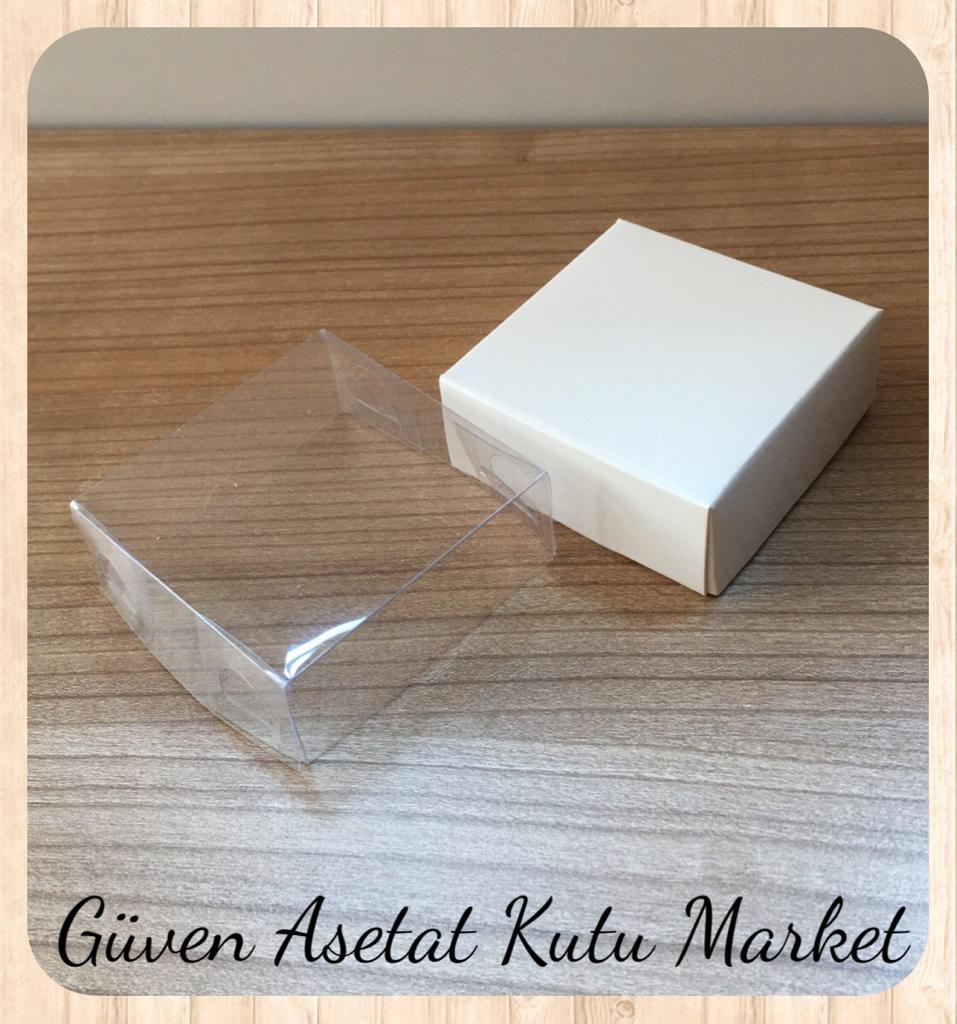5x5x2.2 Altı Beyaz Karton Üstü Asetat Kutu