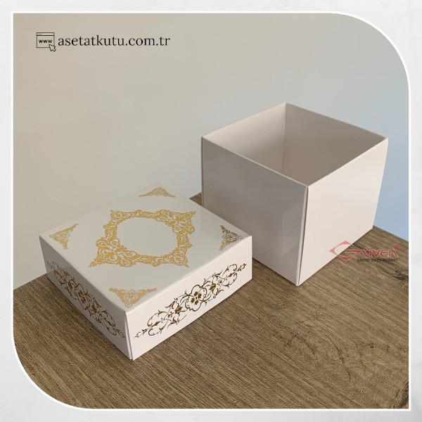 8x8x6.5 Beyaz Üzeri Gold Saray Desenli Komple Karton Kutu